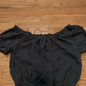 Black American eagle off the shoulder crop rope